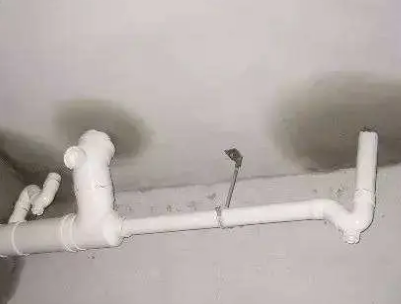 左贡卫生间测漏水的几种情景